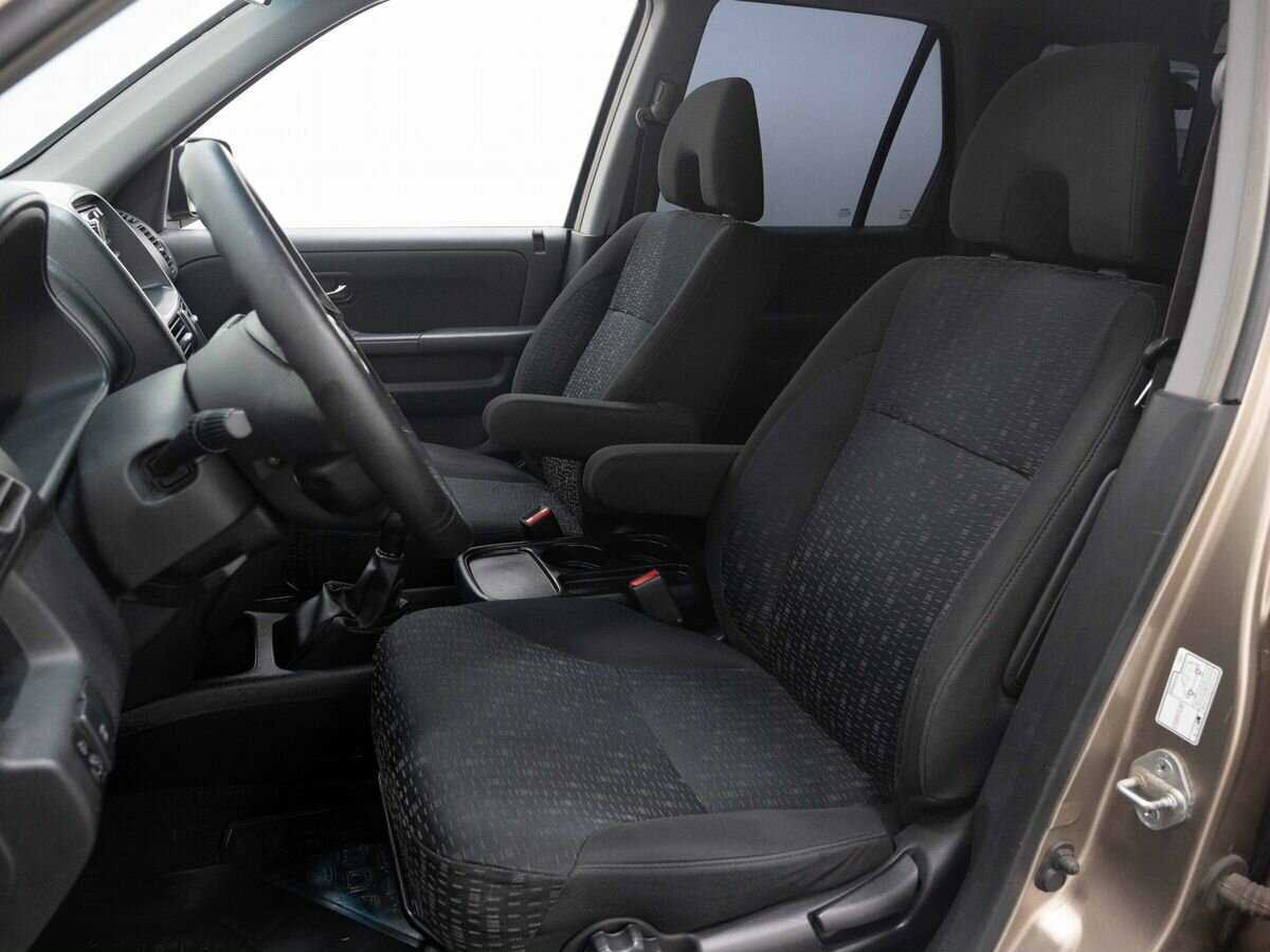 Honda CR-V с пробегом — 2004 год. Фото: #8
