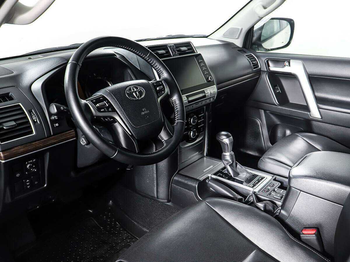 Toyota Land Cruiser Prado с пробегом — 2020 год. Фото: #12