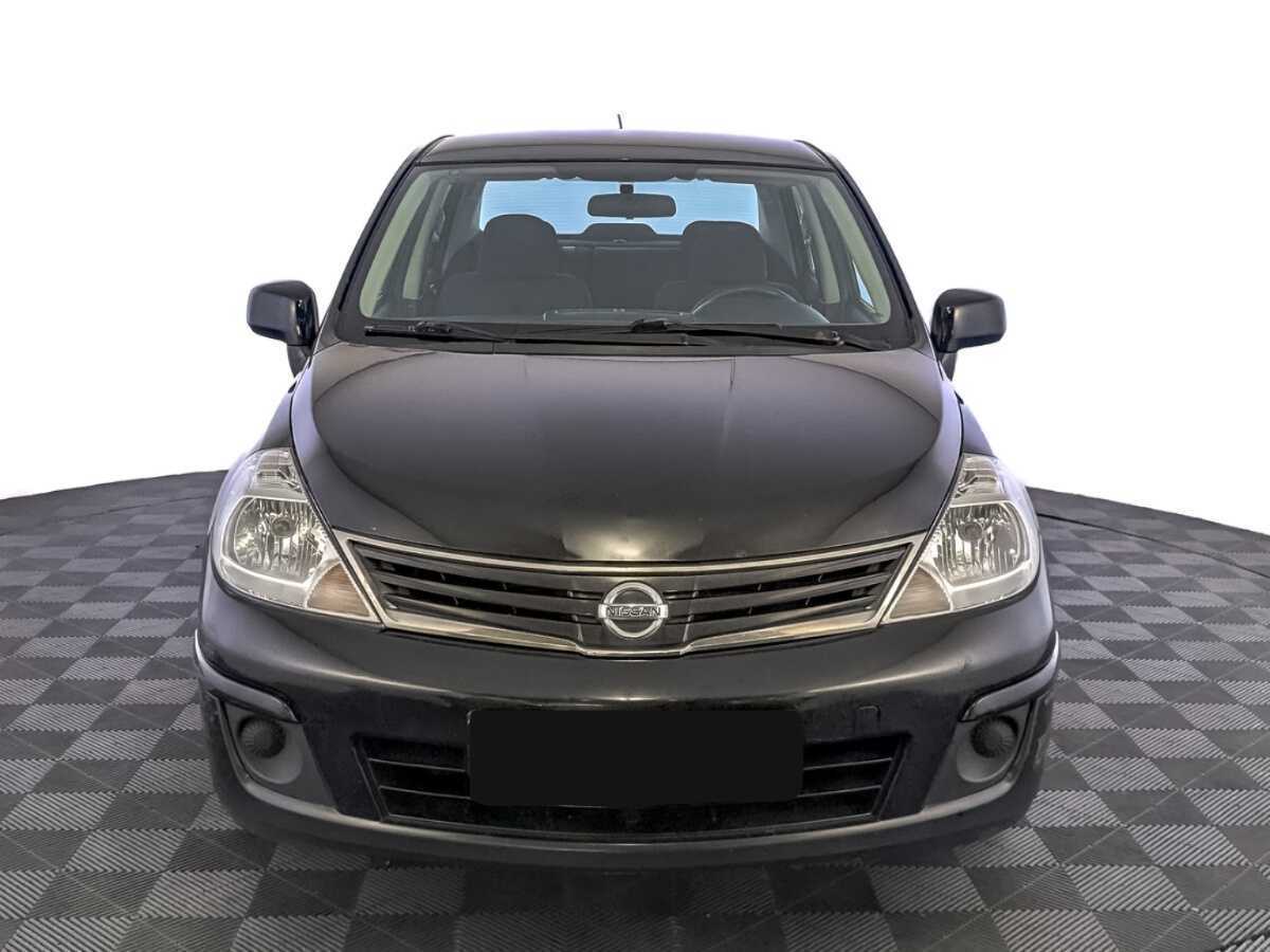 Nissan Tiida с пробегом — 2011 год. Фото: #1