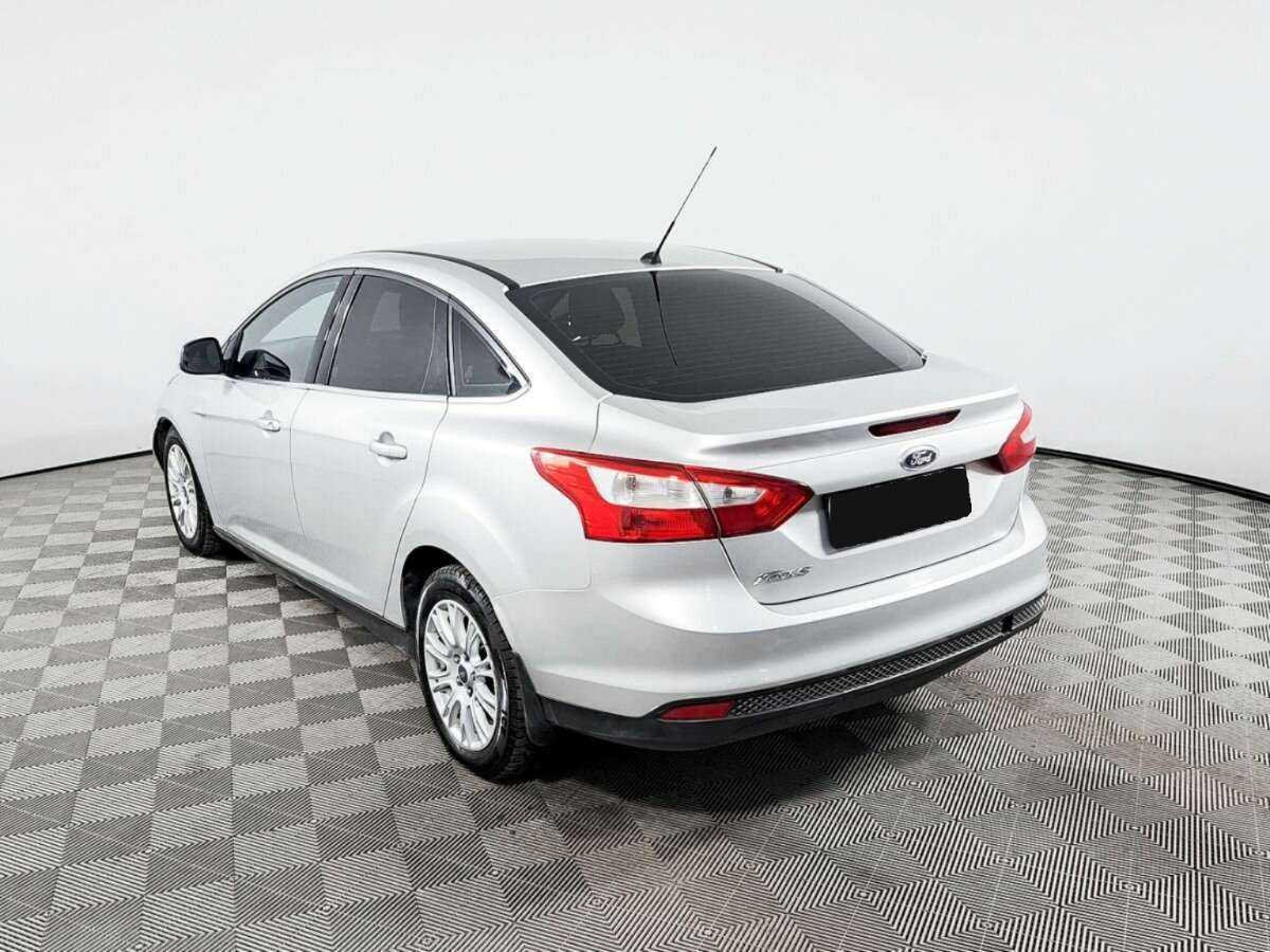 Ford Focus с пробегом — 2012 год. Фото: #6
