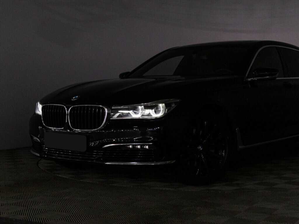 BMW 7 серии с пробегом — 2016 год. Фото: #30