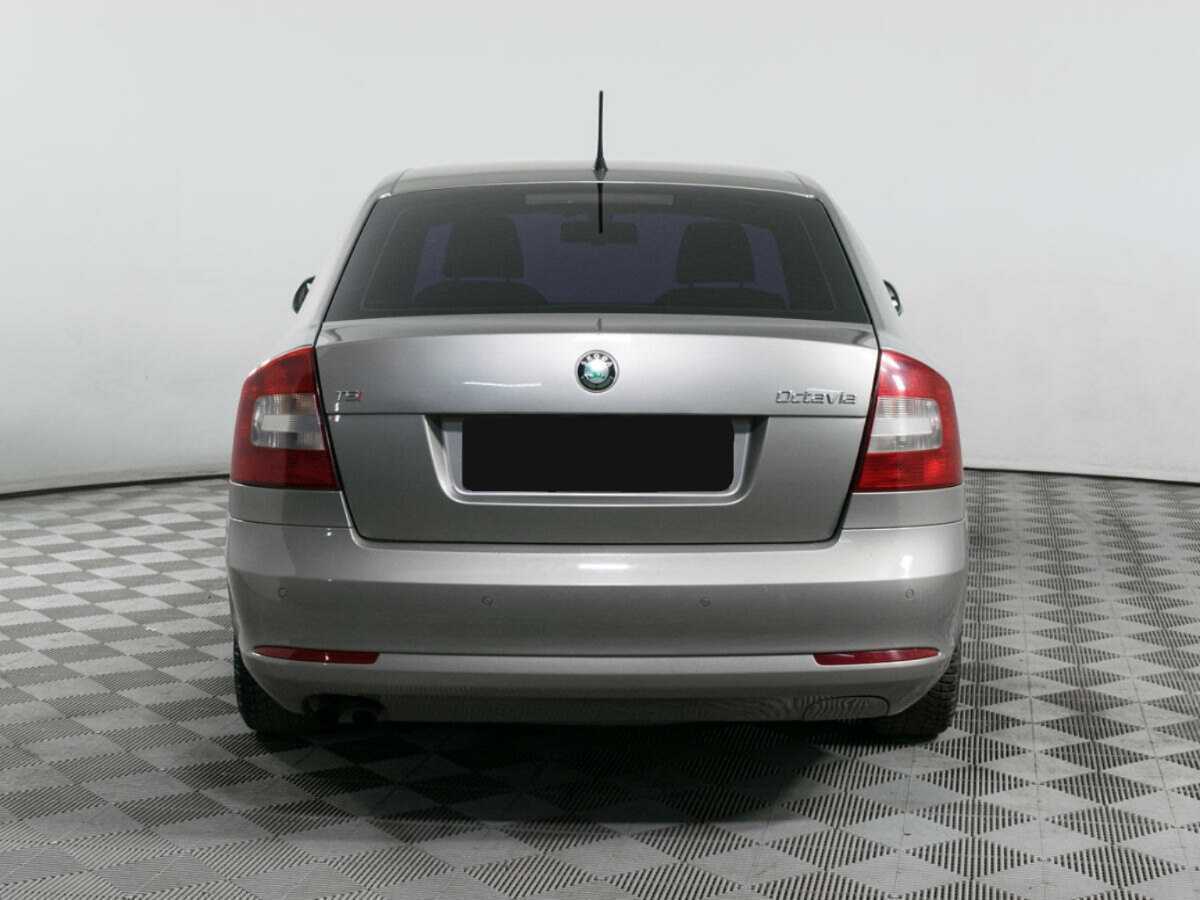 Skoda Octavia с пробегом — 2011 год. Фото: #5