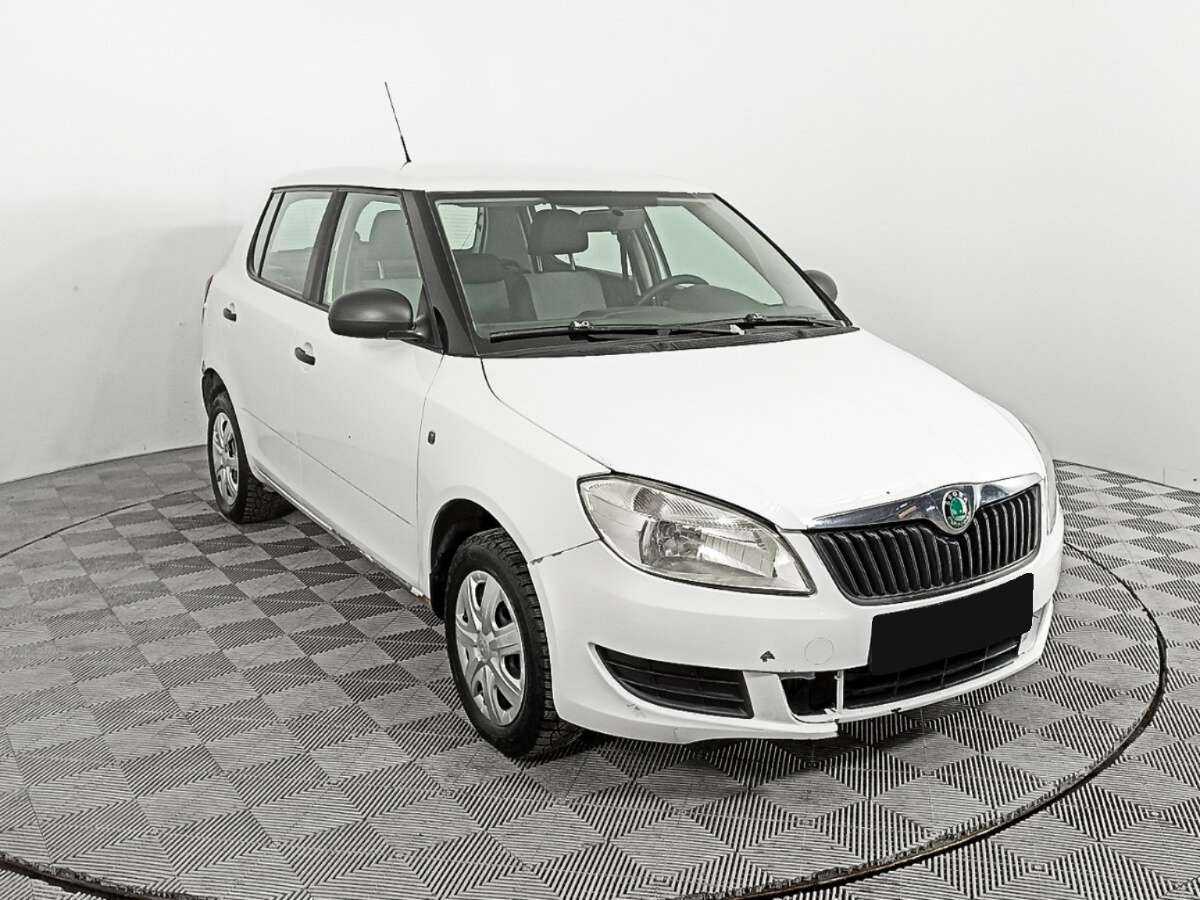 Skoda Fabia с пробегом — 2011 год. Фото: #2