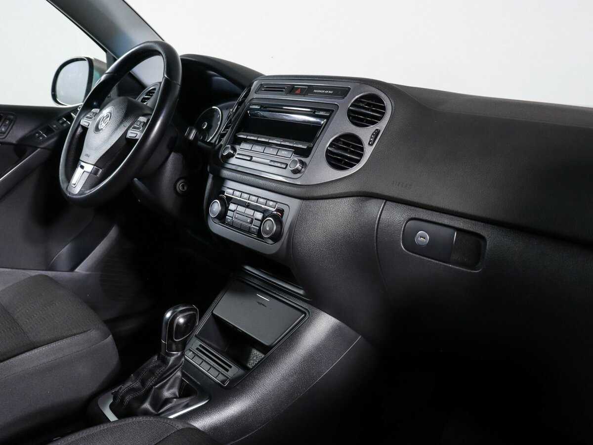 Volkswagen Tiguan с пробегом — 2012 год. Фото: #8