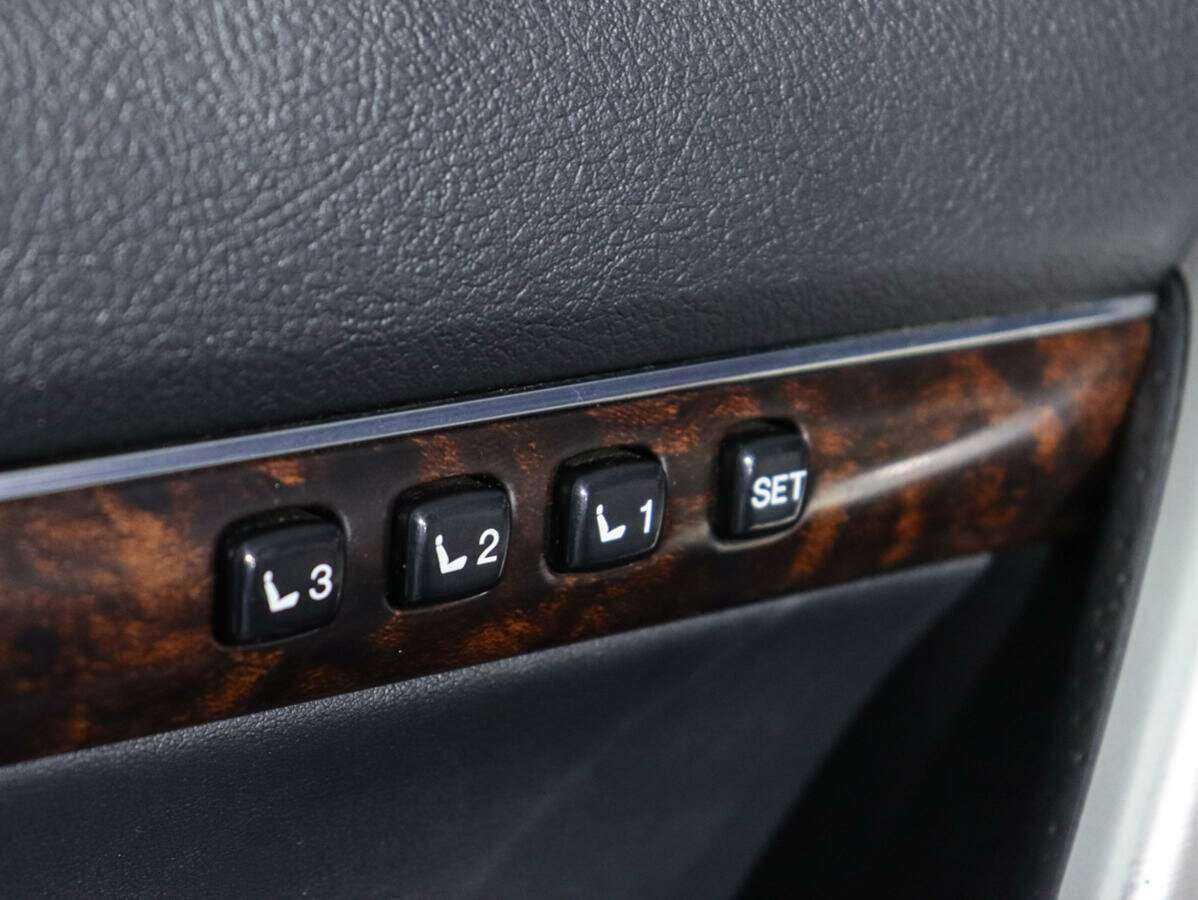 Toyota Land Cruiser с пробегом — 2008 год. Фото: #15