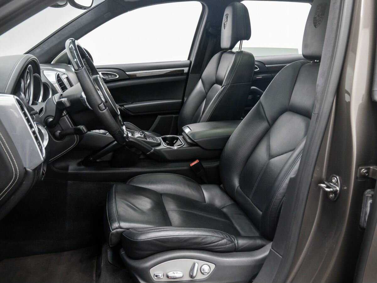 Porsche Cayenne с пробегом — 2014 год. Фото: #13