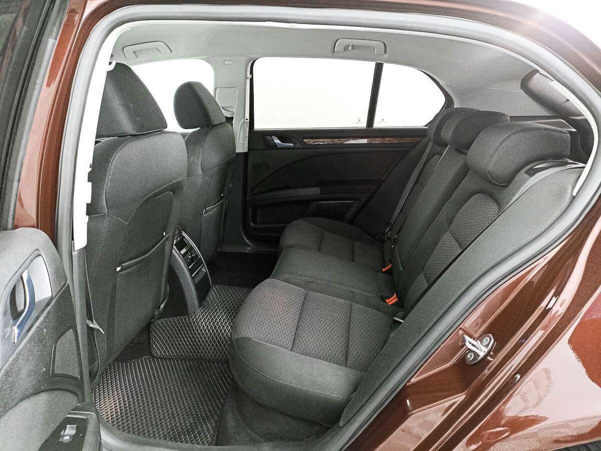 Skoda Superb с пробегом — 2009 год. Фото: #9
