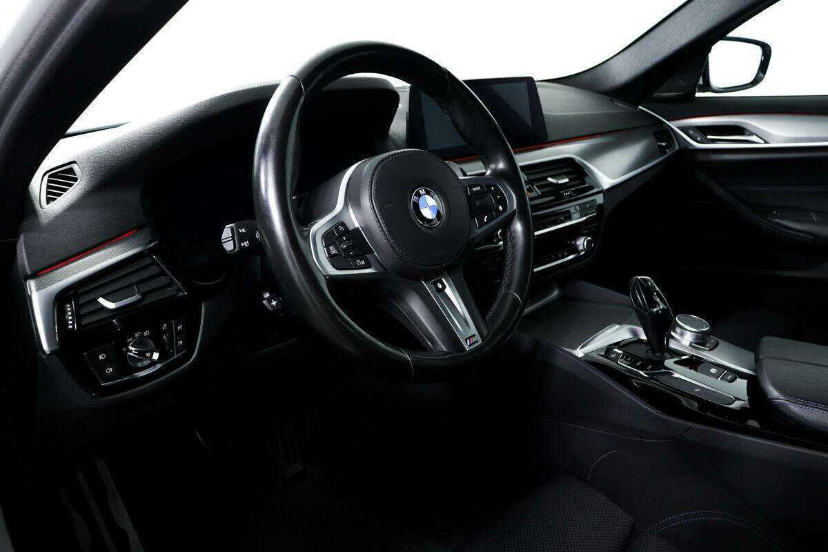 BMW 5 серии с пробегом — 2019 год. Фото: #12