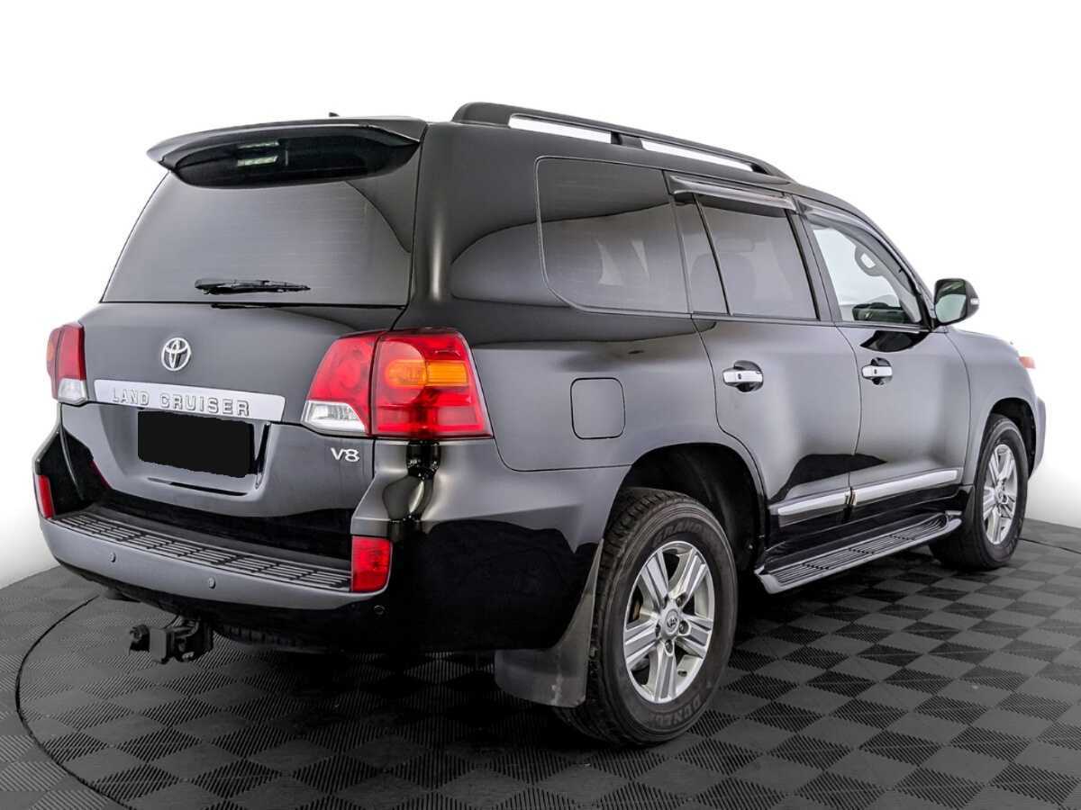 Toyota Land Cruiser с пробегом — 2014 год. Фото: #4