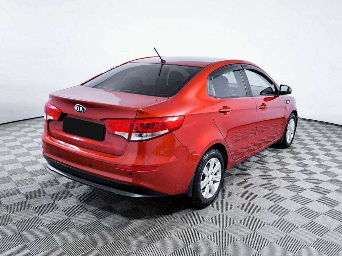 Kia Rio с пробегом — 2015 год. Фото: #4