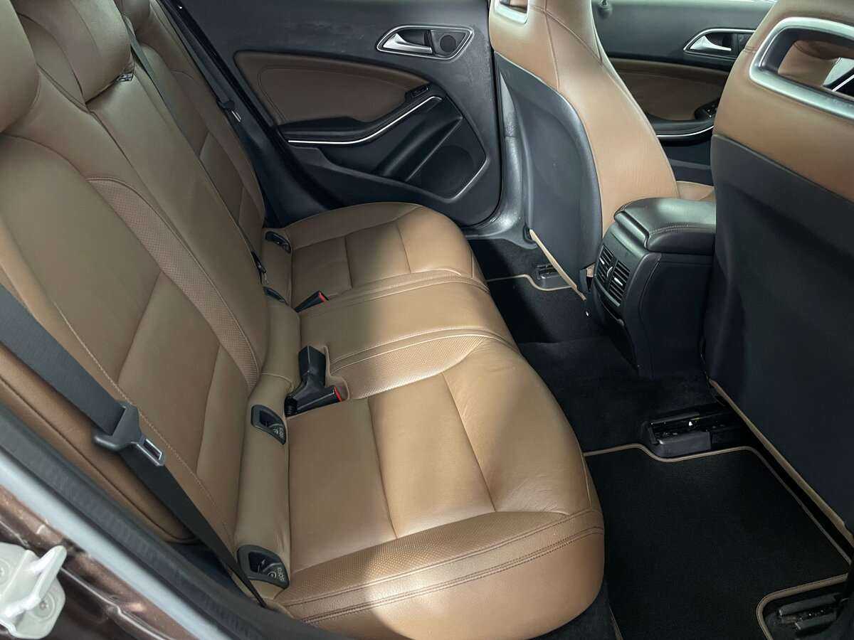 Mercedes-Benz GLA с пробегом — 2014 год. Фото: #21
