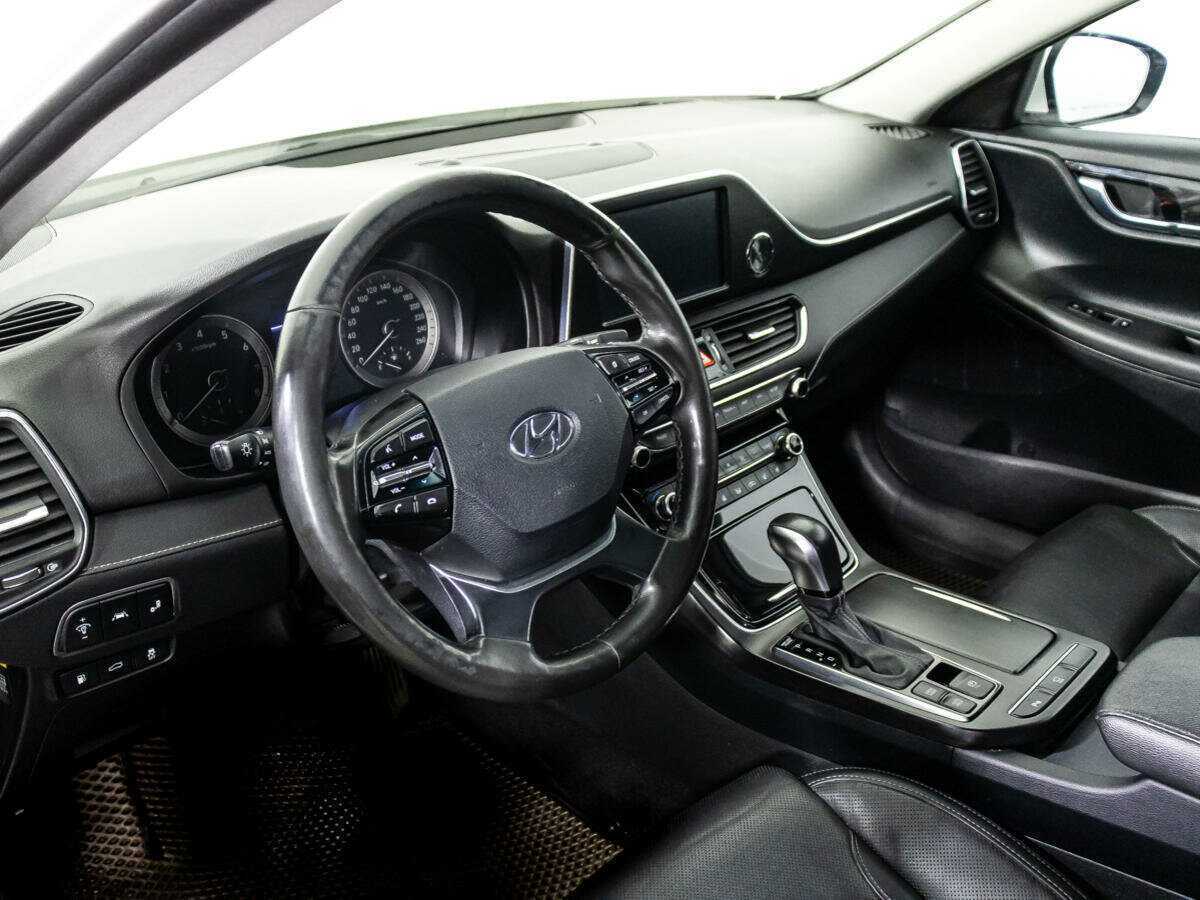 Hyundai Grandeur с пробегом — 2018 год. Фото: #10