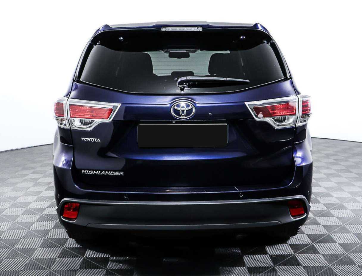 Toyota Highlander с пробегом — 2015 год. Фото: #5