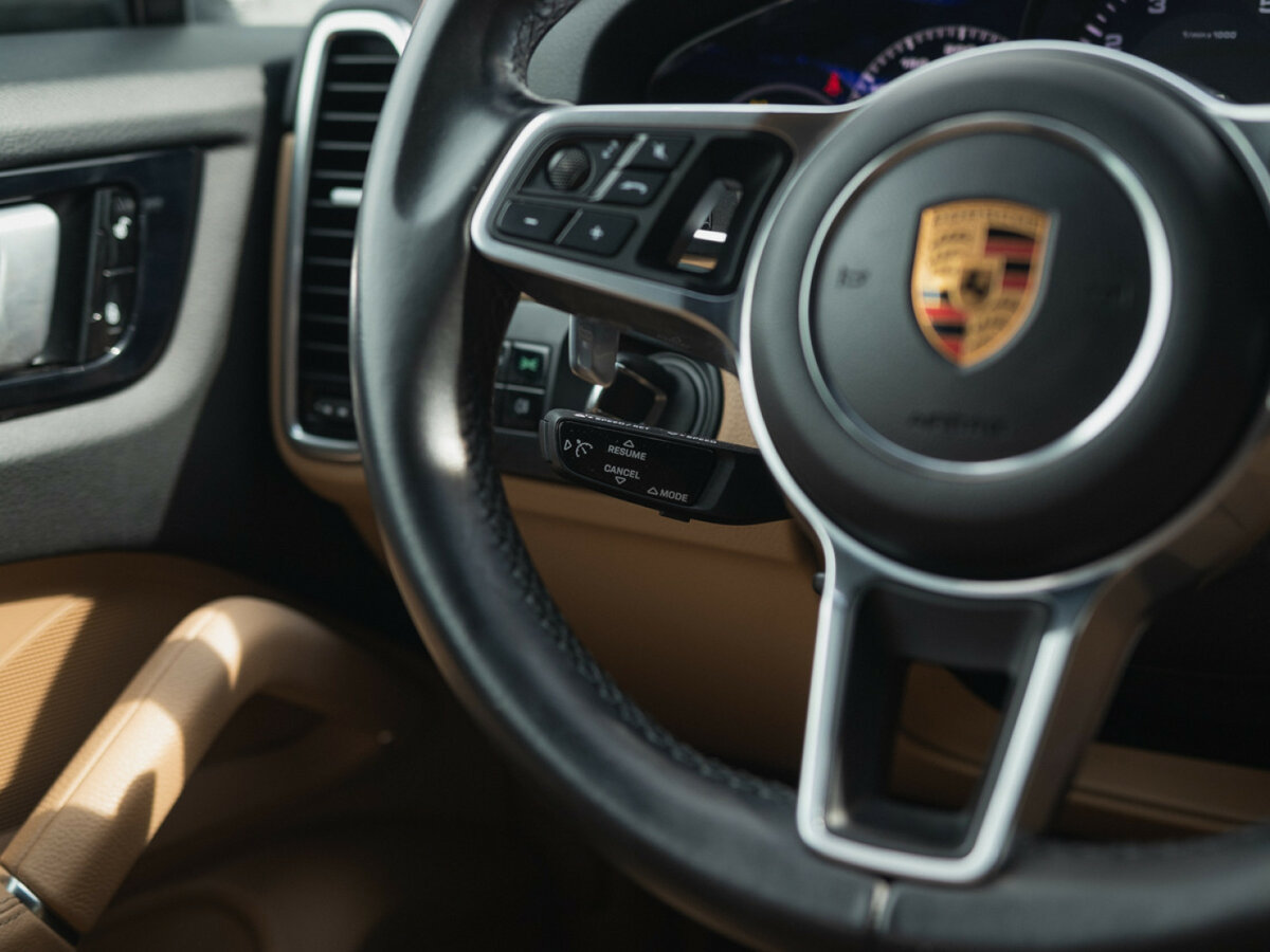 Porsche Cayenne с пробегом — 2018 год. Фото: #20