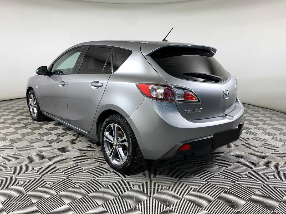 Mazda 3 с пробегом — 2011 год. Фото: #6