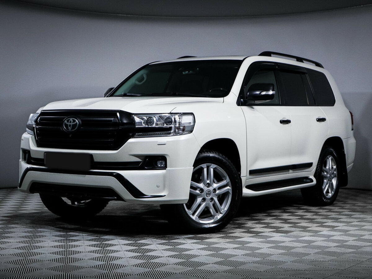 Toyota Land Cruiser с пробегом — 2018 год. Фото: #0