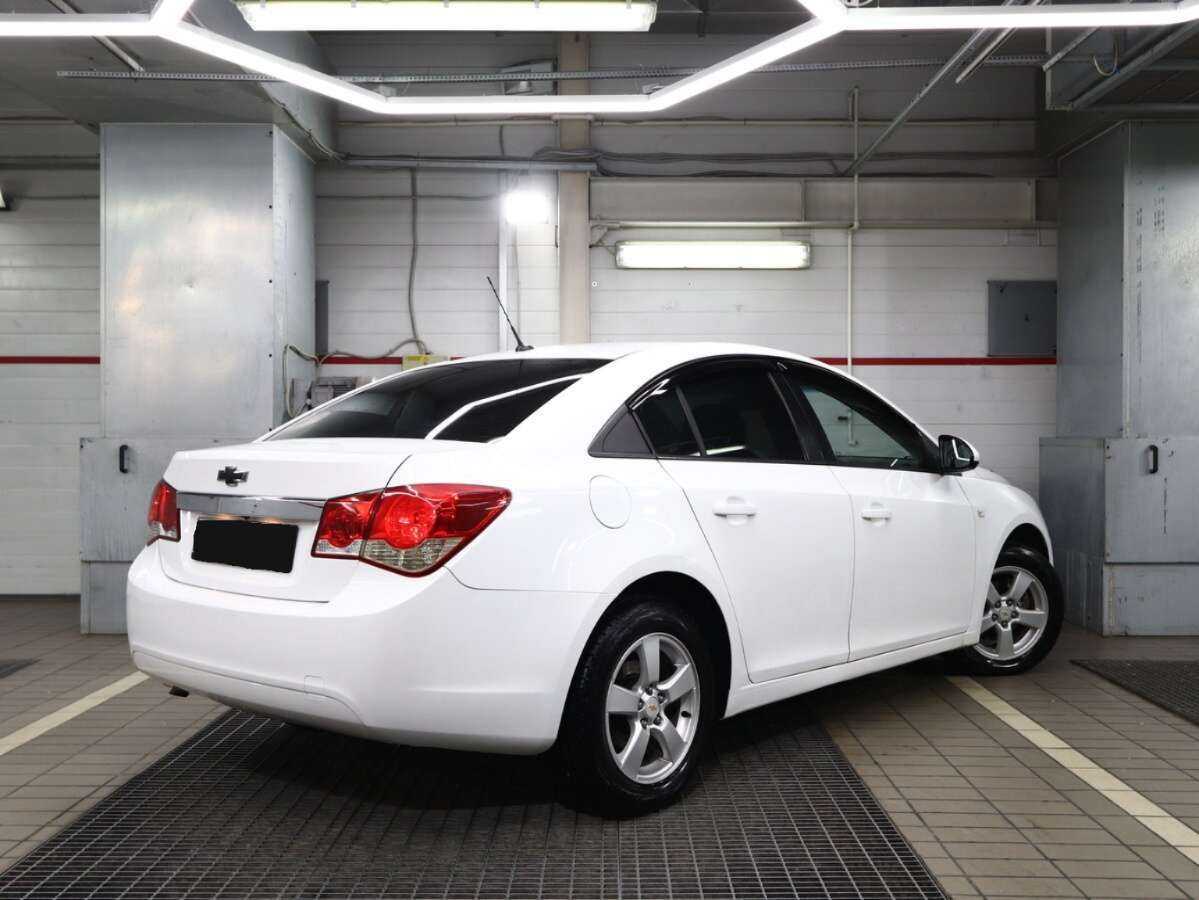 Chevrolet Cruze с пробегом — 2012 год. Фото: #1
