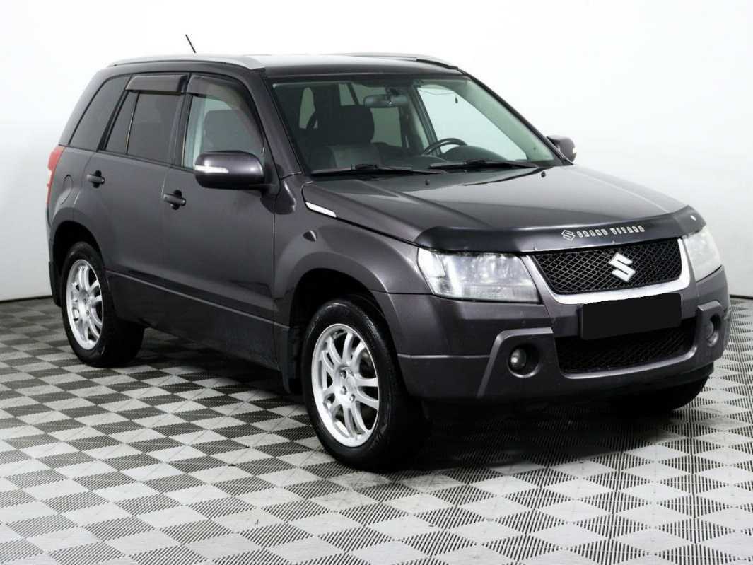Suzuki Grand Vitara с пробегом — 2011 год. Фото: #2