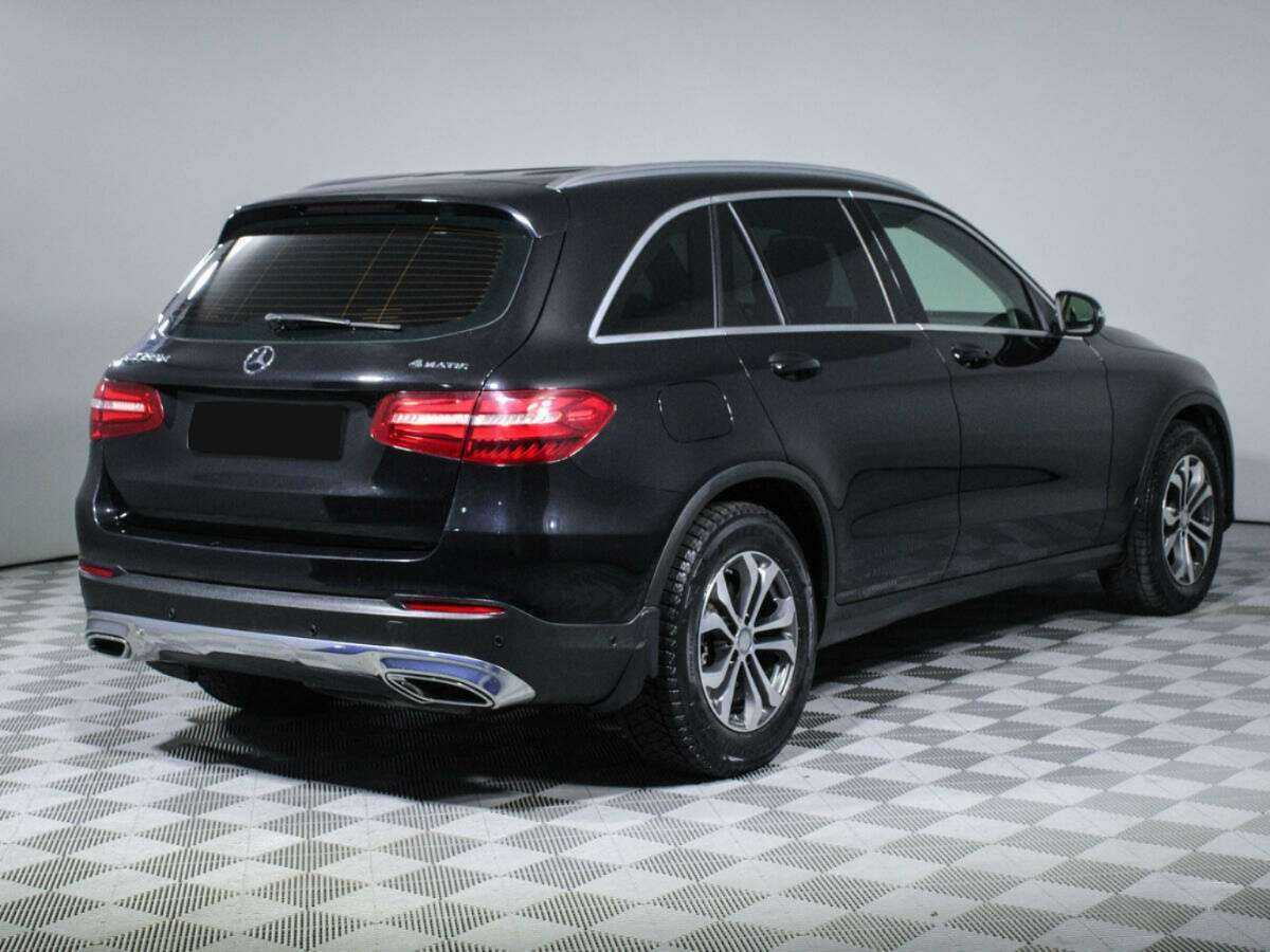Mercedes-Benz GLC с пробегом — 2015 год. Фото: #3