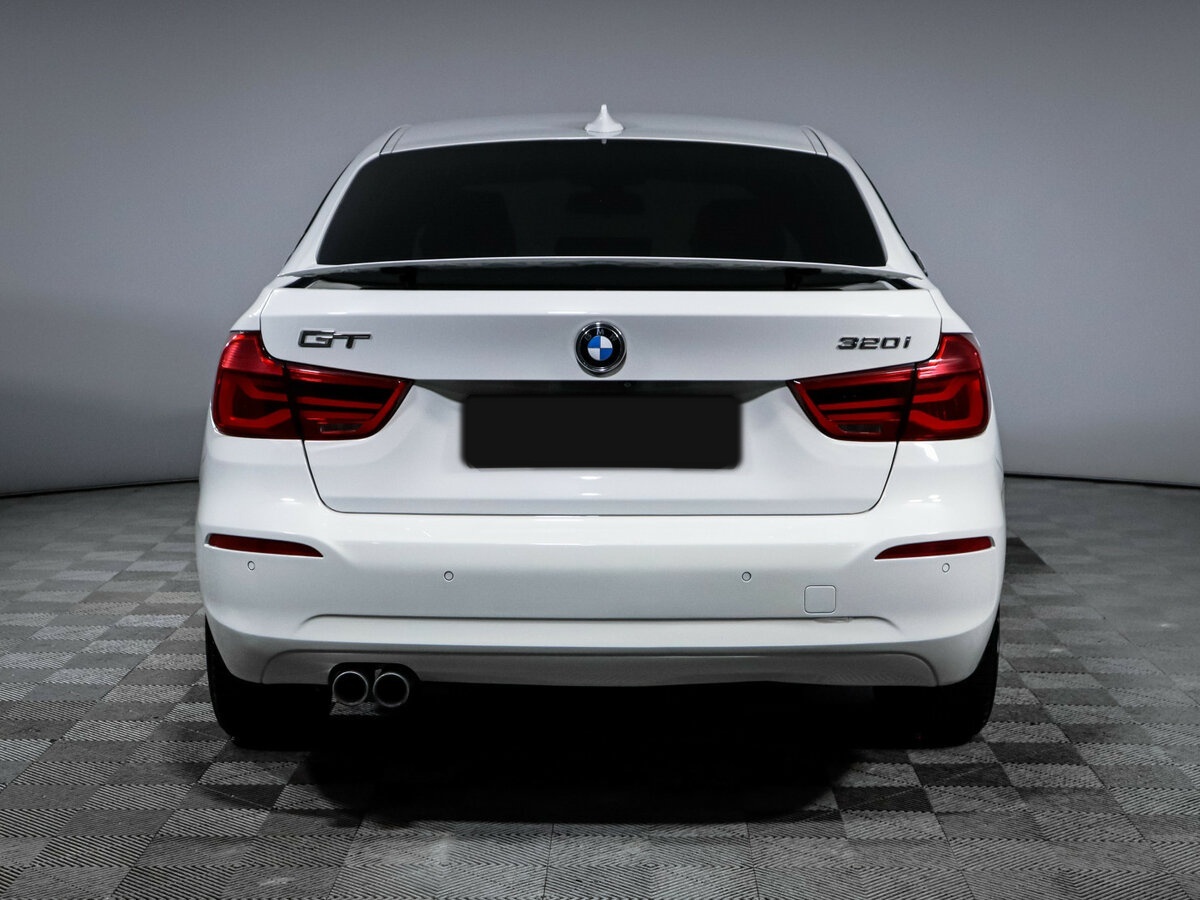 BMW 3 серии с пробегом — 2018 год. Фото: #5