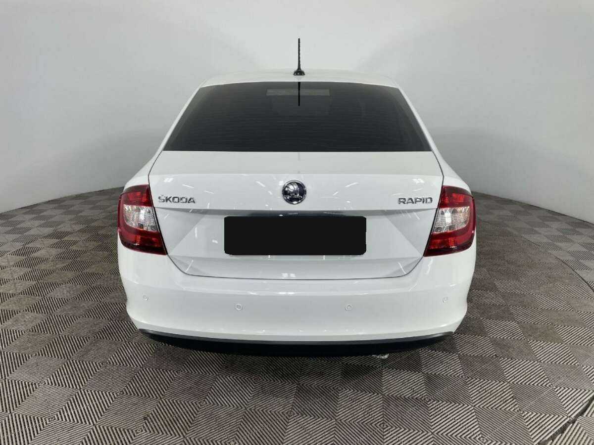 Skoda Rapid с пробегом — 2019 год. Фото: #2