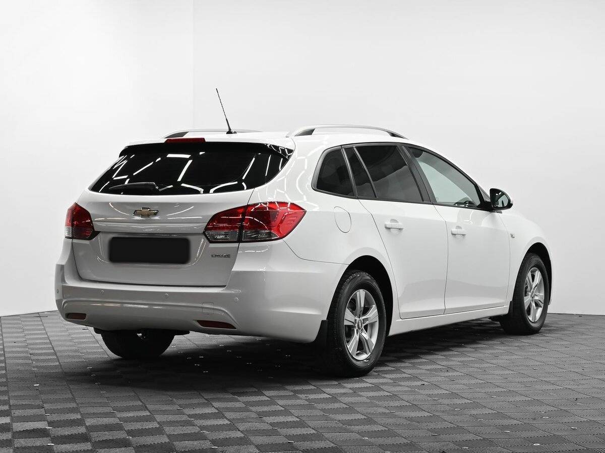 Chevrolet Cruze с пробегом — 2013 год. Фото: #3