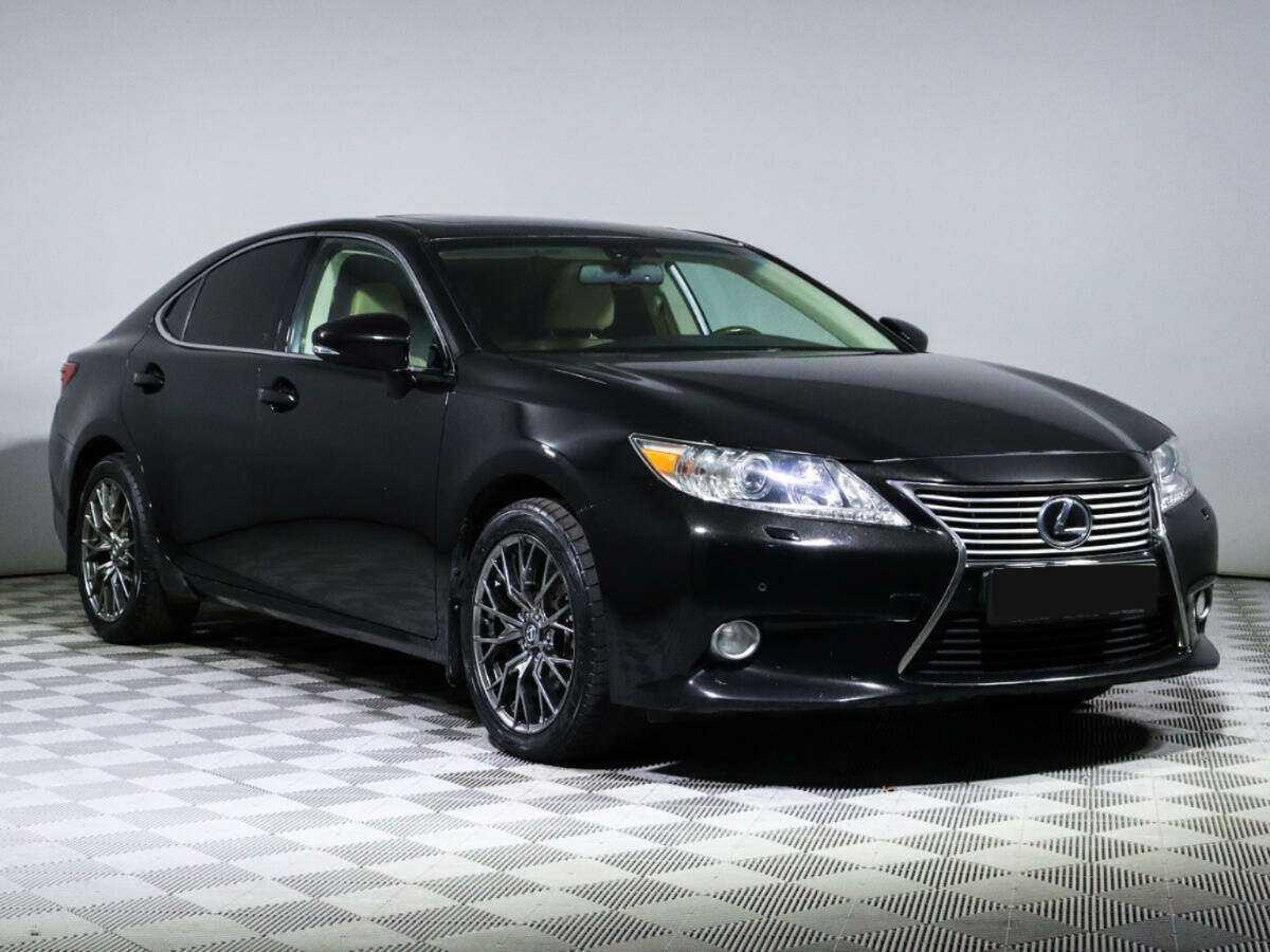 Lexus ES с пробегом — 2013 год. Фото: #2