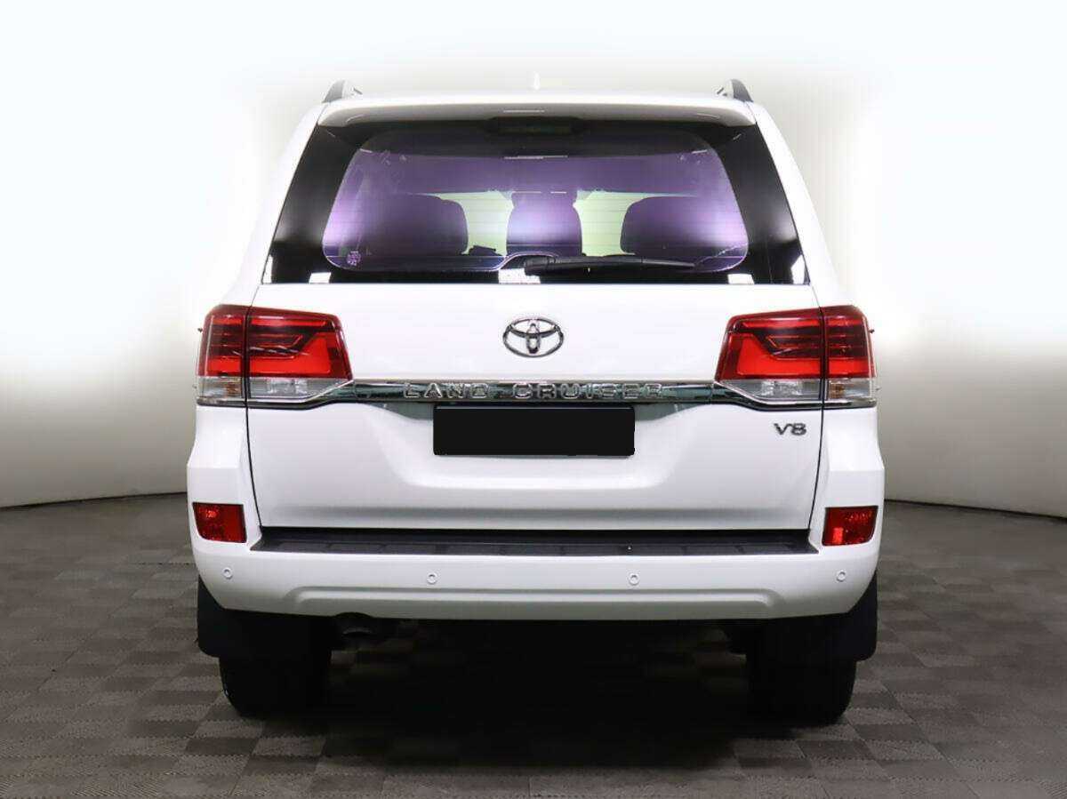 Toyota Land Cruiser с пробегом — 2015 год. Фото: #4
