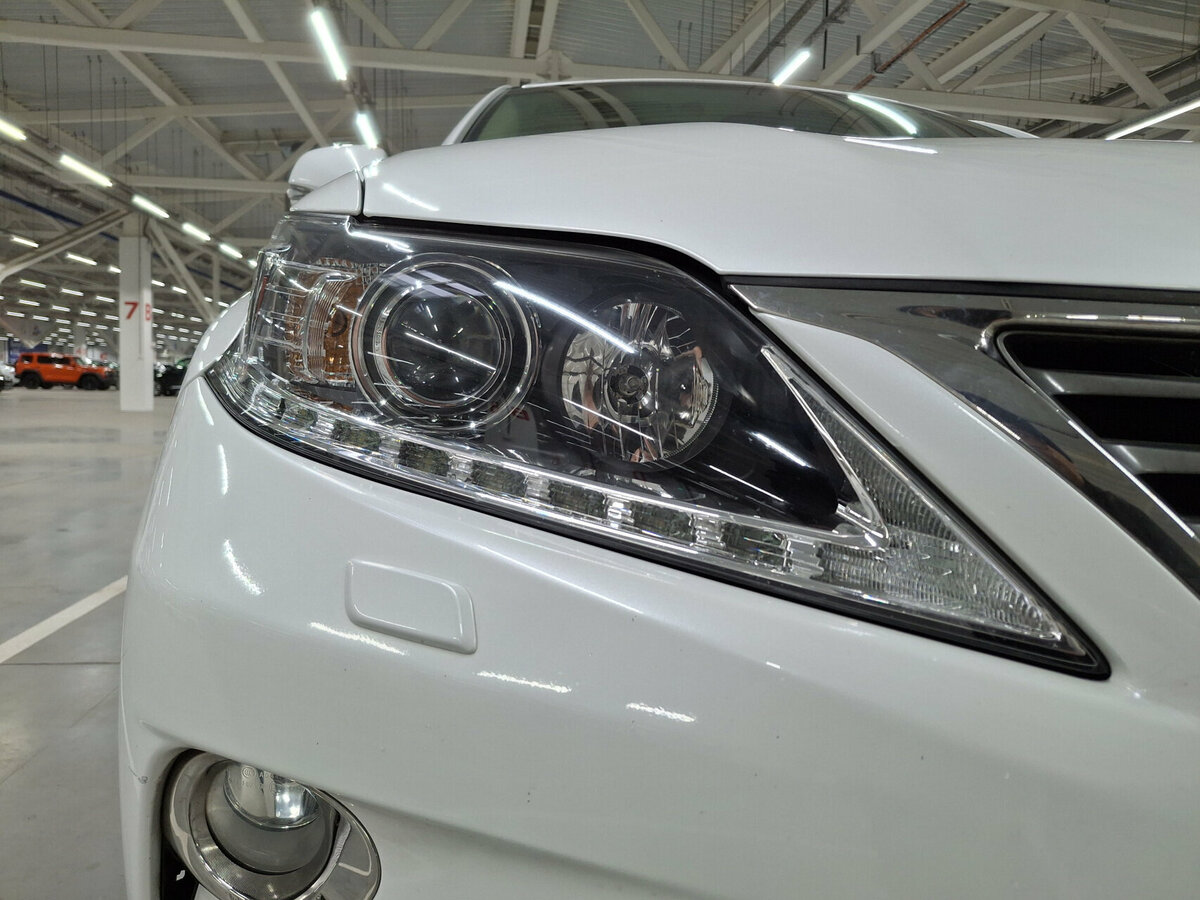 Lexus RX с пробегом — 2012 год. Фото: #15