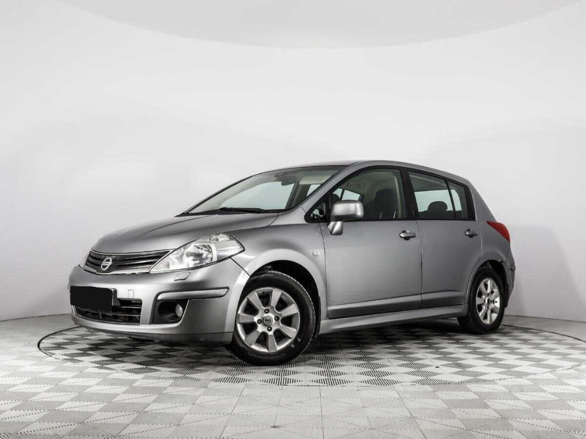 Nissan Tiida с пробегом — 2010 год. Посмотреть фото