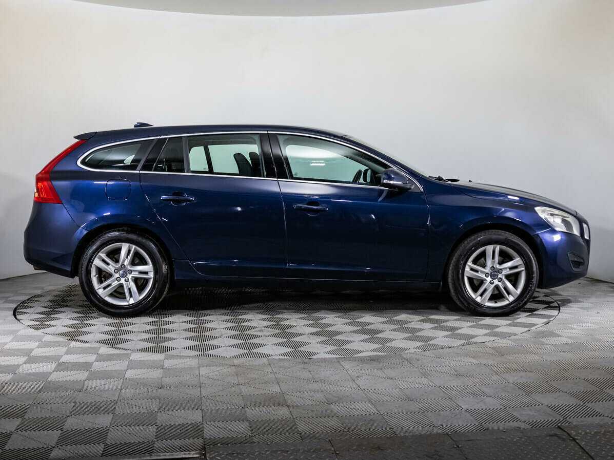 Volvo V60 с пробегом — 2012 год. Фото: #3