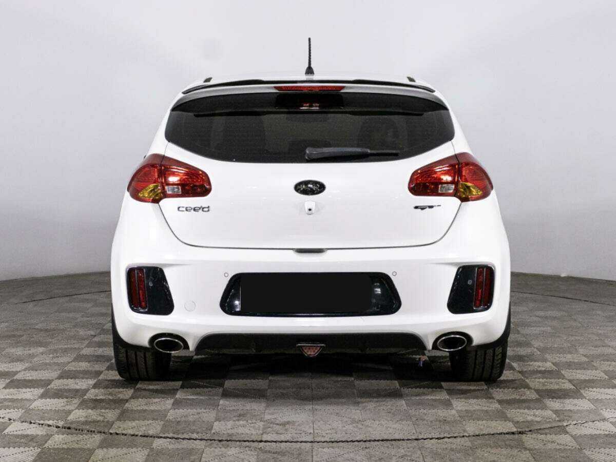 Kia Ceed GT с пробегом — 2014 год. Фото: #5