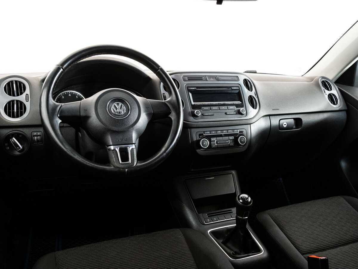Volkswagen Tiguan с пробегом — 2011 год. Фото: #9