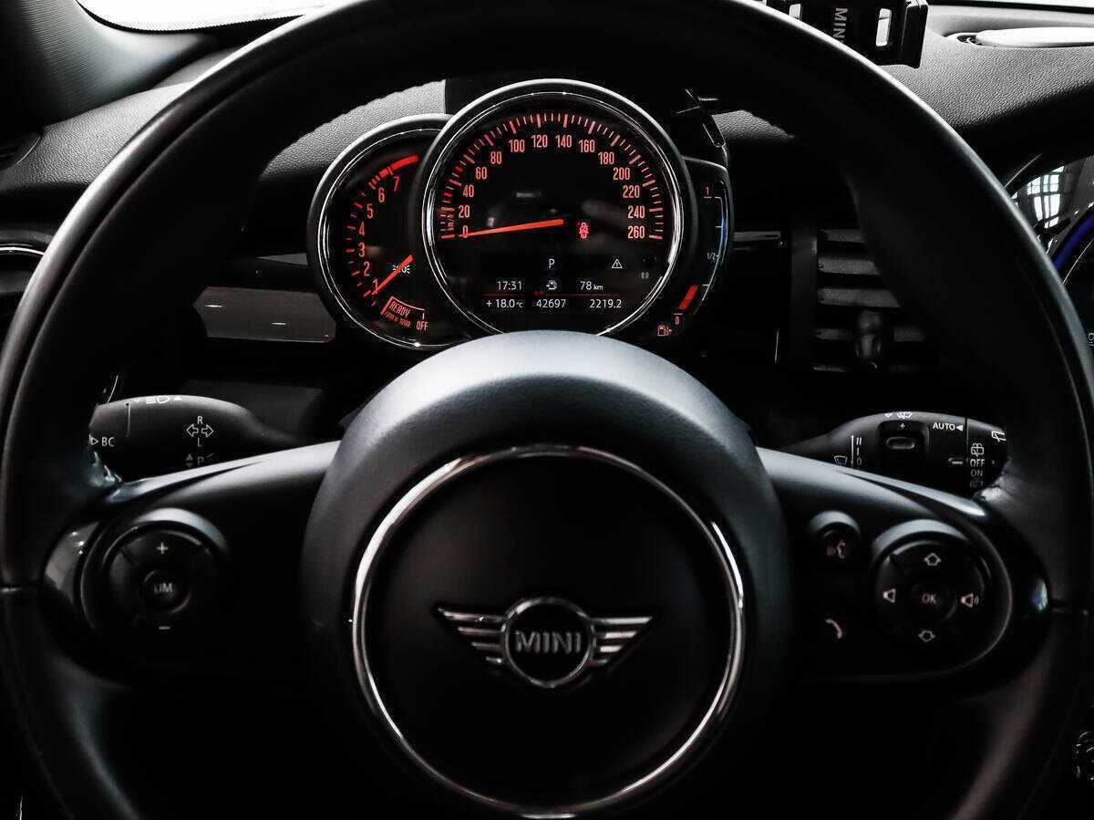 Mini Hatch с пробегом — 2019 год. Фото: #16