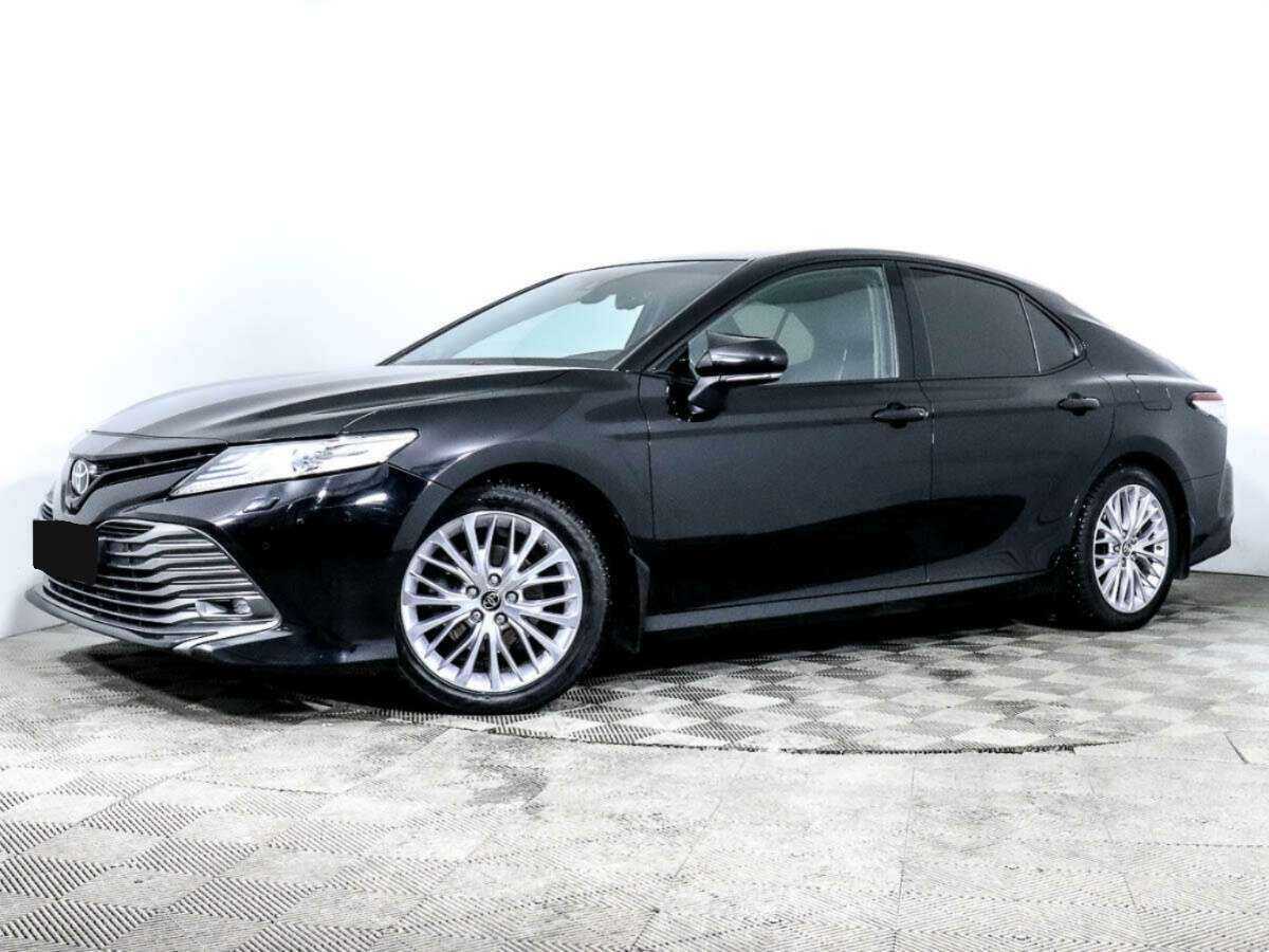 Toyota Camry с пробегом — 2018 год. Фото: #0