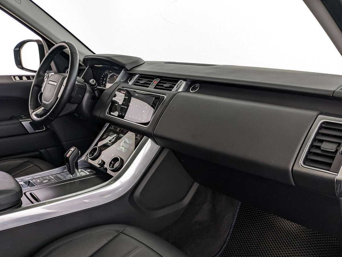 Land Rover Range Rover Sport с пробегом — 2018 год. Фото: #8