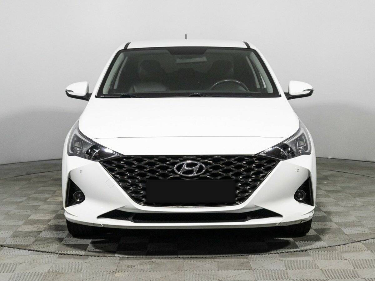 Hyundai Solaris с пробегом — 2020 год. Фото: #1