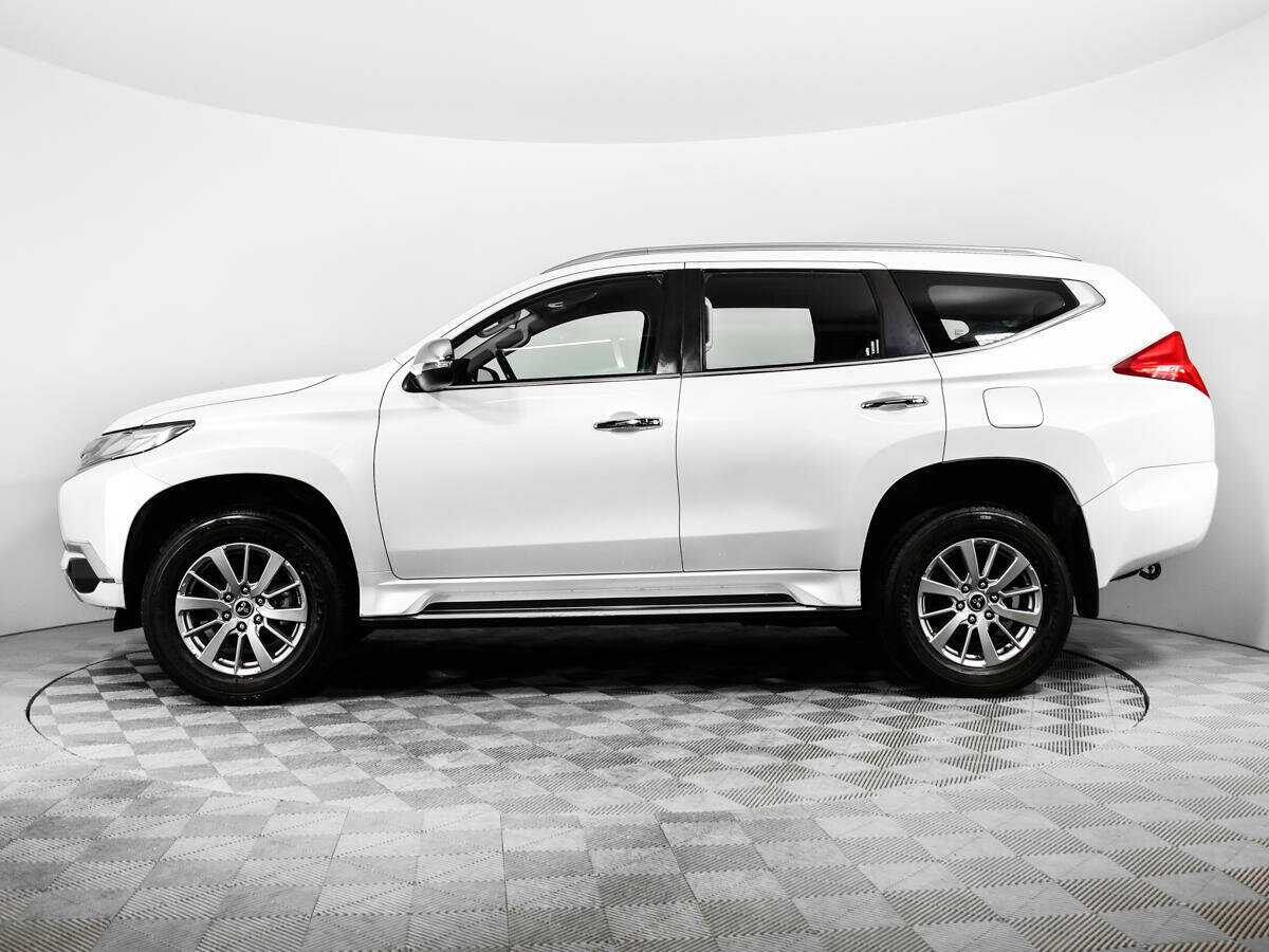 Mitsubishi Pajero Sport с пробегом — 2019 год. Фото: #7