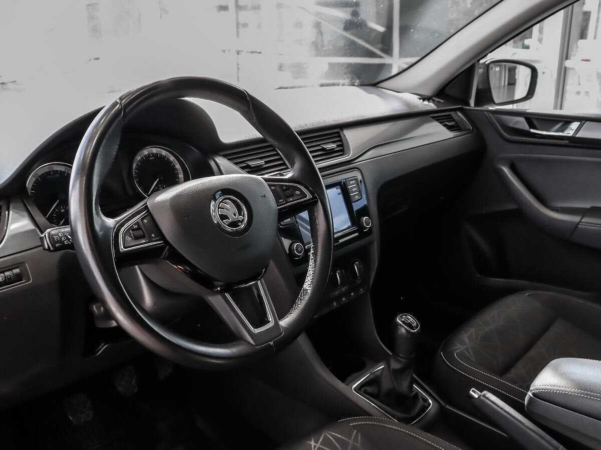 Skoda Rapid с пробегом — 2019 год. Фото: #7