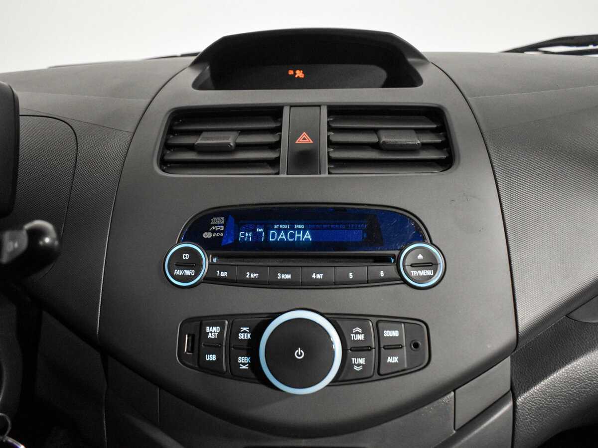 Chevrolet Spark с пробегом — 2011 год. Фото: #15