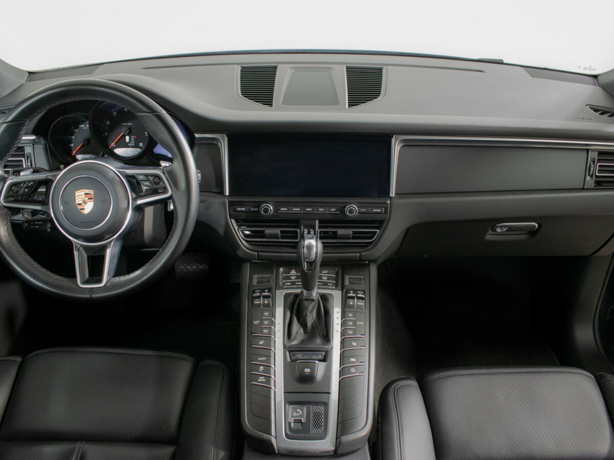 Porsche Macan с пробегом — 2019 год. Фото: #10
