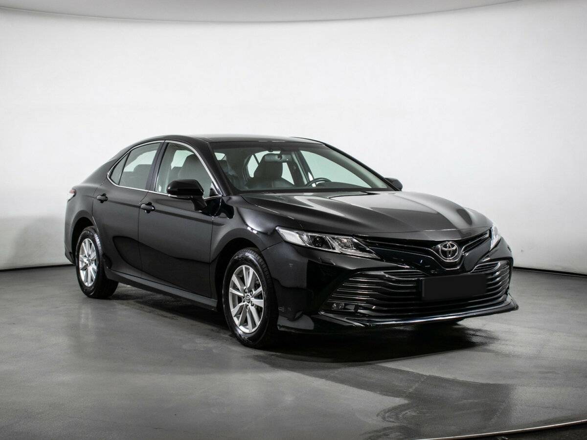 Toyota Camry с пробегом — 2020 год. Фото: #2