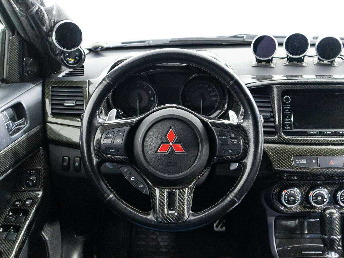 Mitsubishi Lancer Evolution с пробегом — 2011 год. Фото: #15