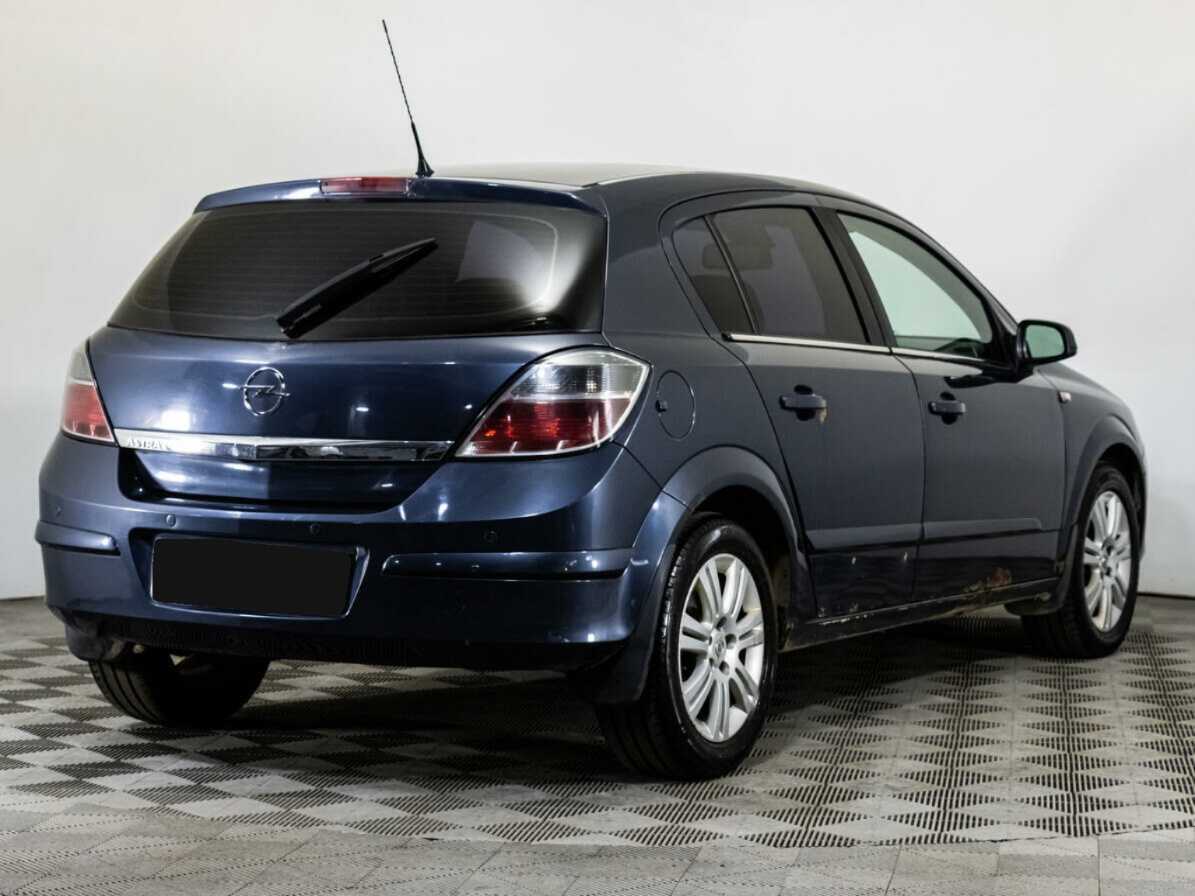 Opel Astra с пробегом — 2008 год. Фото: #3