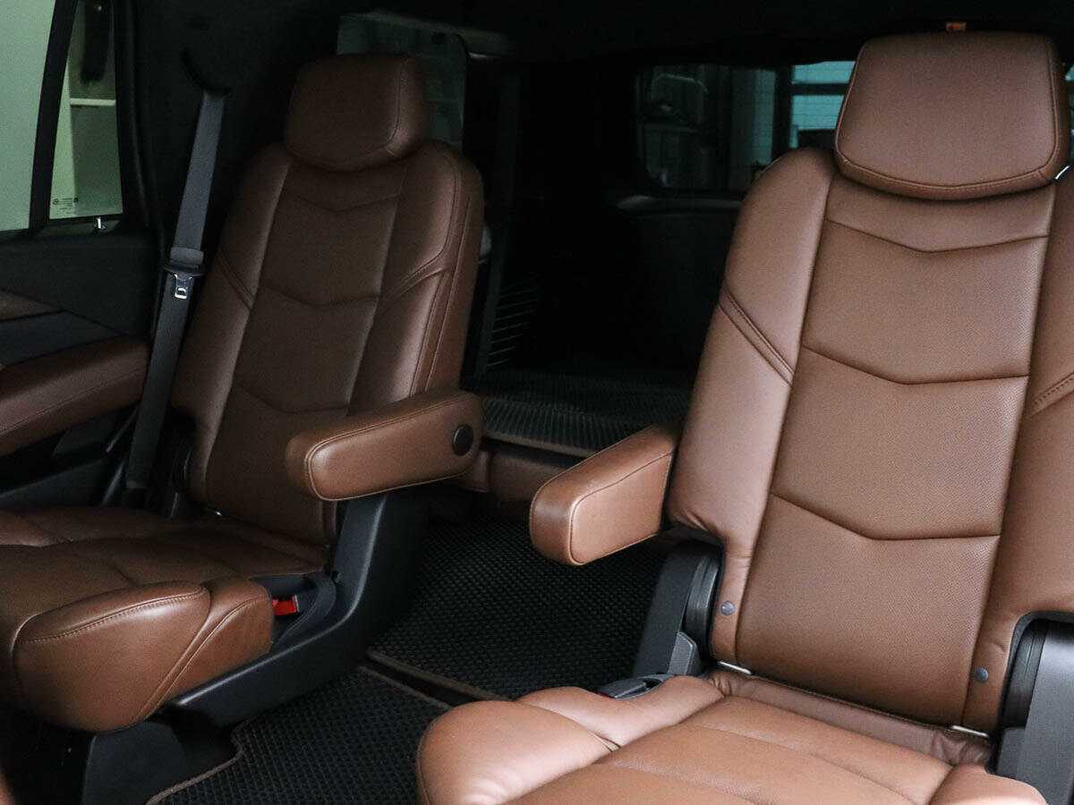 Cadillac Escalade с пробегом — 2019 год. Фото: #14