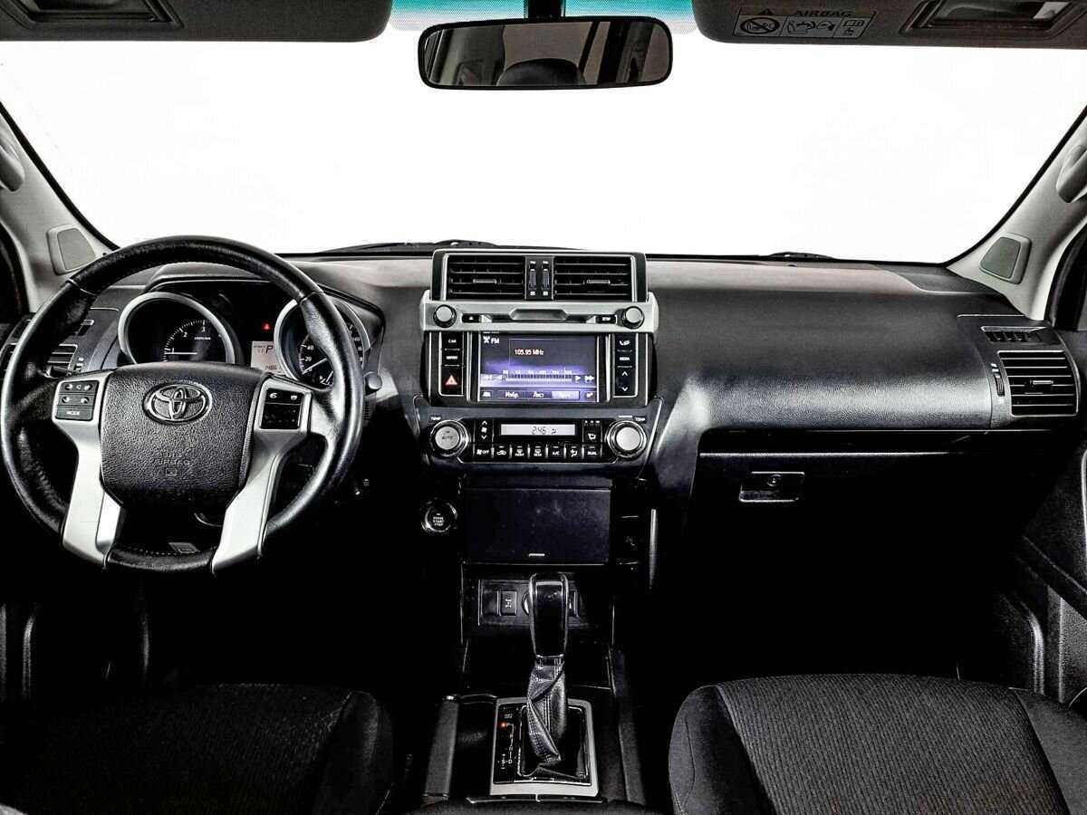 Toyota Land Cruiser Prado с пробегом — 2014 год. Фото: #11