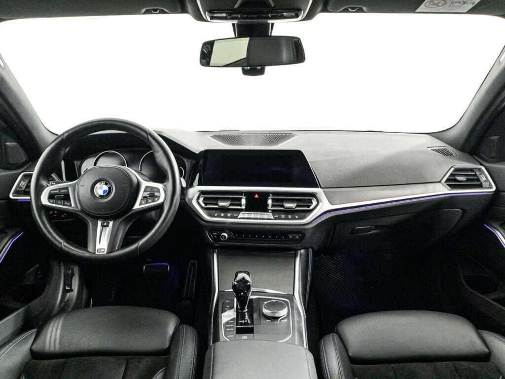 BMW 3 серии с пробегом — 2020 год. Фото: #12
