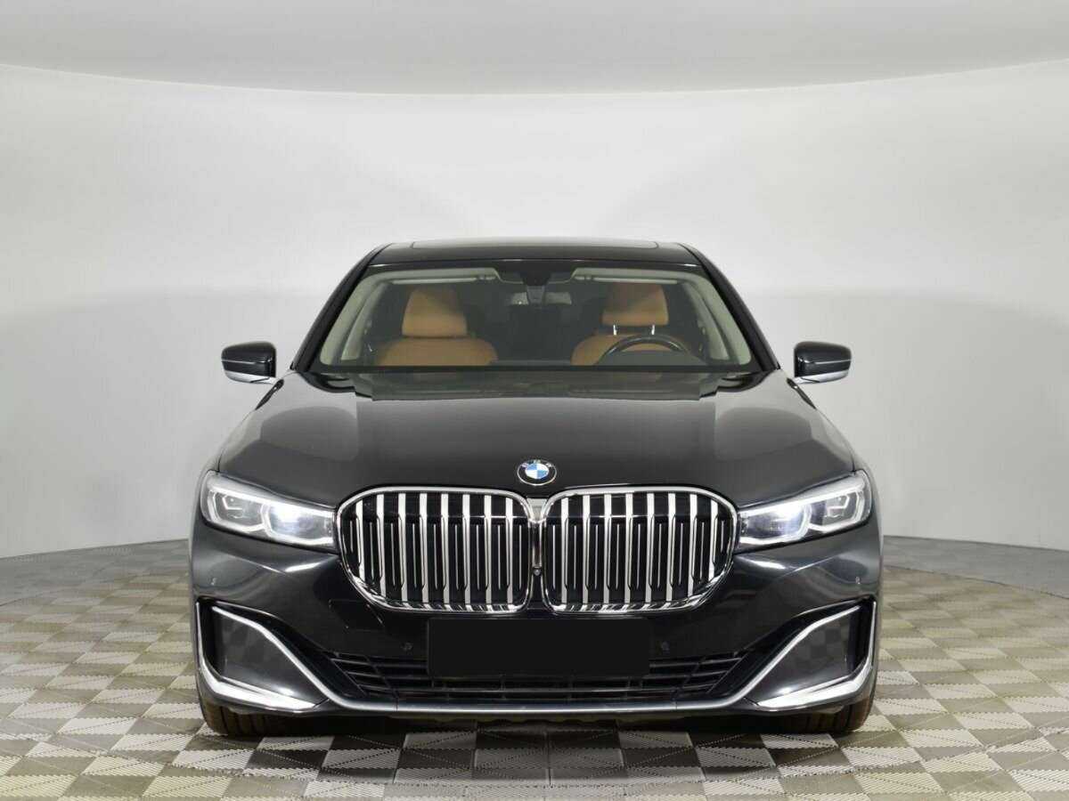 BMW 7 серии с пробегом — 2020 год. Фото: #2