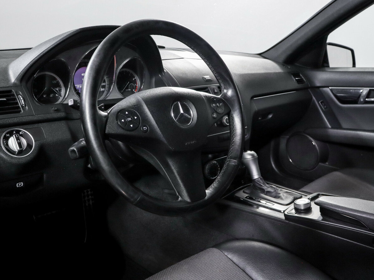 Mercedes-Benz C-Класс с пробегом — 2011 год. Фото: #12
