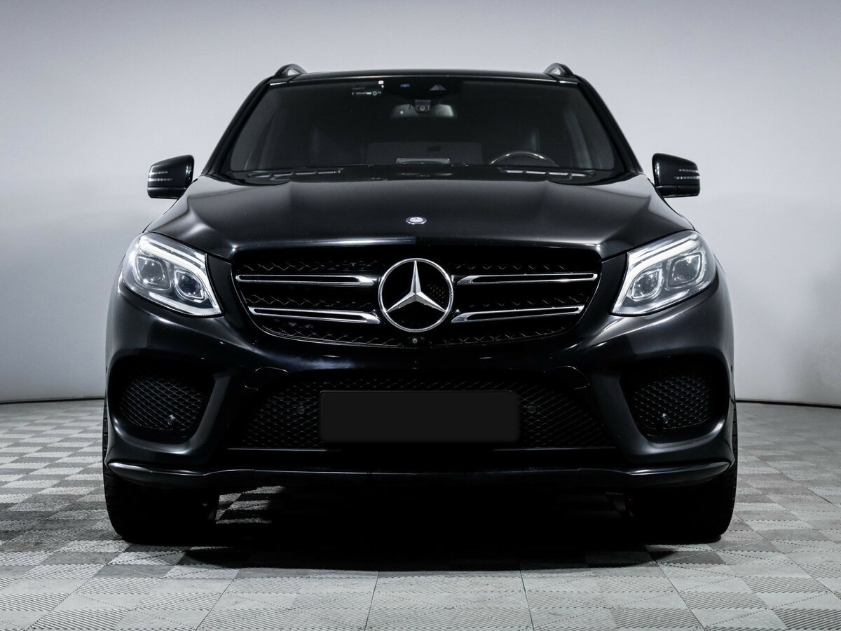 Mercedes-Benz GLE с пробегом — 2015 год. Фото: #1
